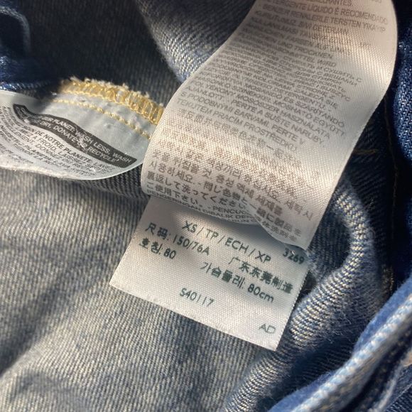 Womens XS Levi’s Stretch Denim Medium Wash Jacket - Picture 5 of 10